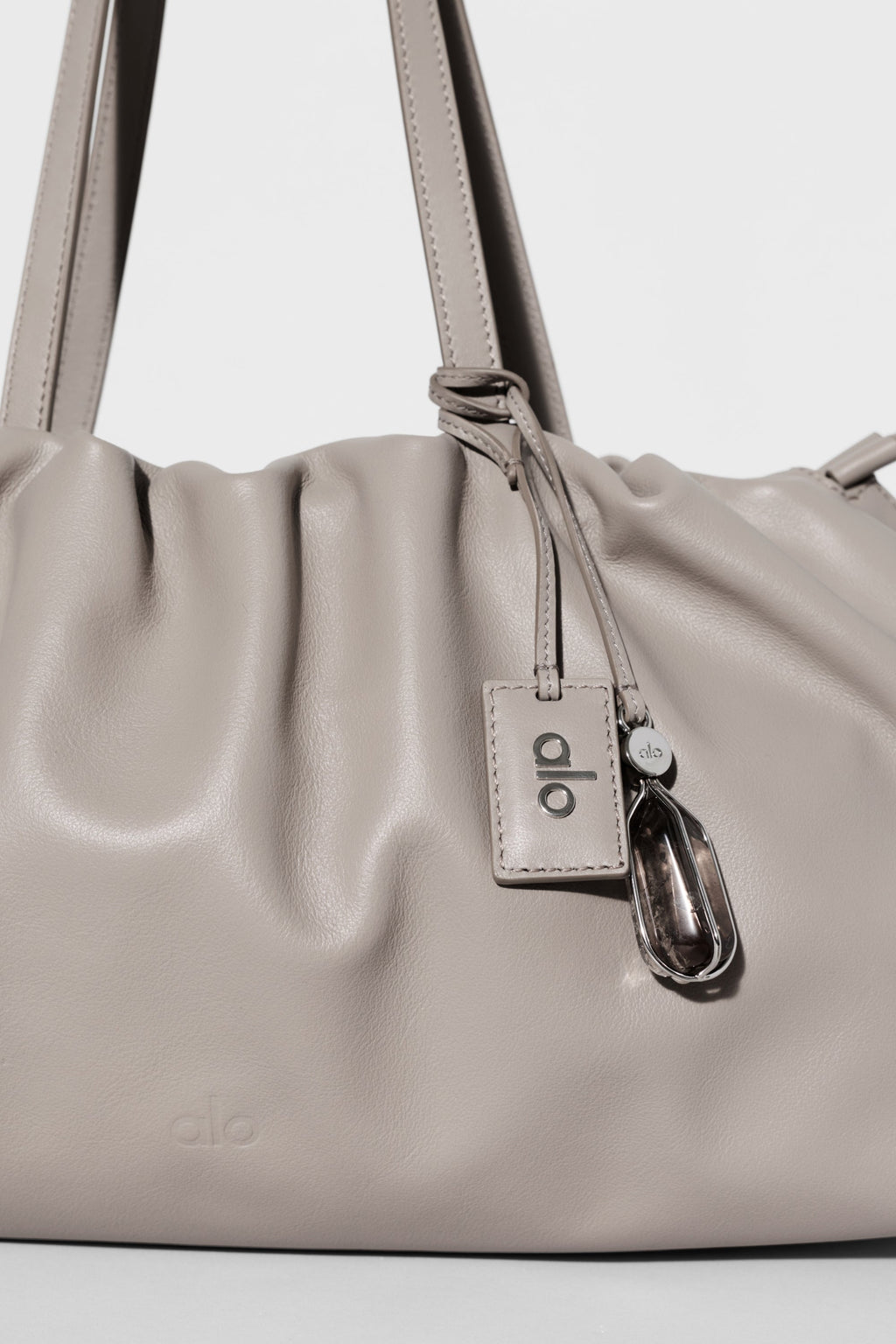 ALO Unwind Cinch - Warm Gravel Leather