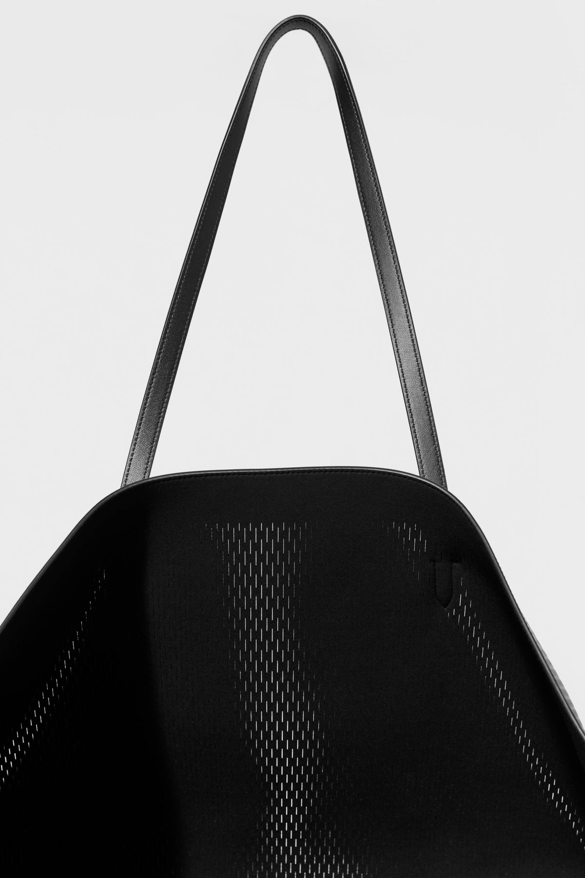 ALO Leather Mesh Tranquility Tote - Black Leather Mesh