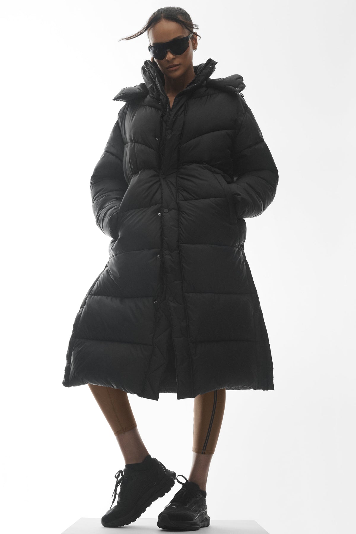 Gold Rush Puffer Trench - Black