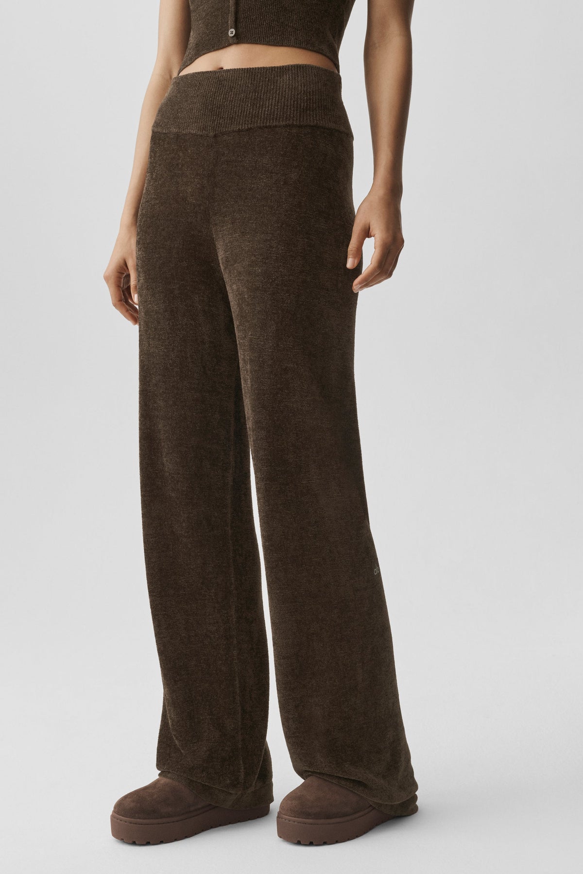 Micro Chenille High-Waist Straight Leg Pant - Espresso